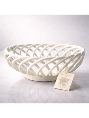 Eucalyptus Stoneware 1990s White Open Weave Oval Lattice Biscuit Basket, 10.5x9”